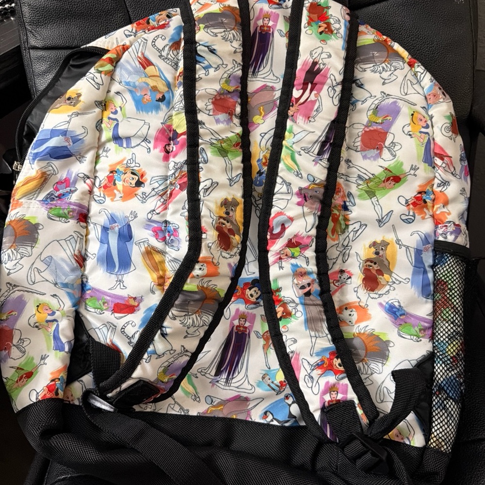 Disney Ink and Paint Backpack featuring Brer Fox and Brer Rabbit on Front Pocket - Picture 3 of 6